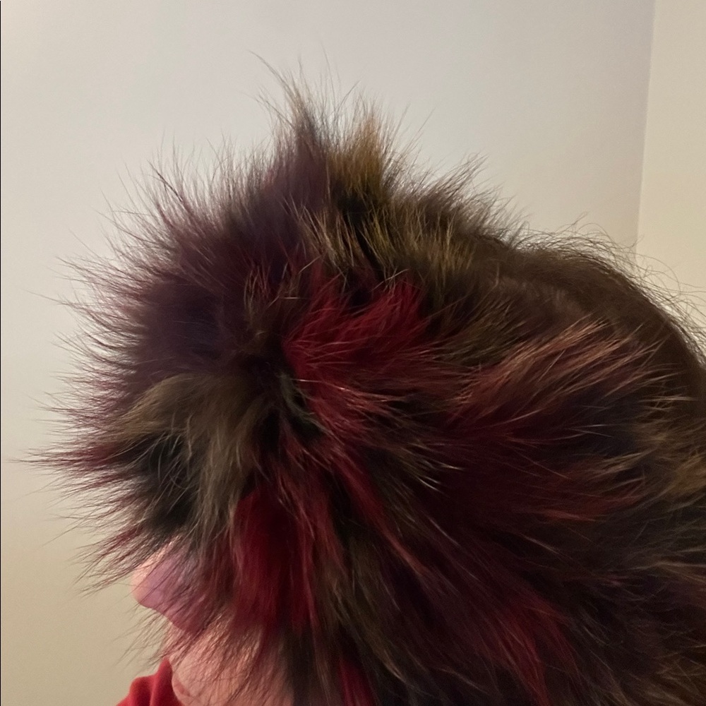 Adrienne Landau Fox fur ear or neck cover 

Pristine